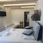 Karidis 3* Kamári