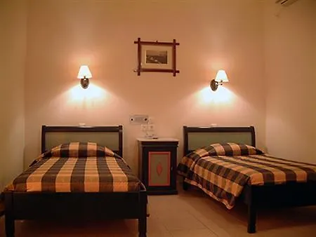 Karidis 3*