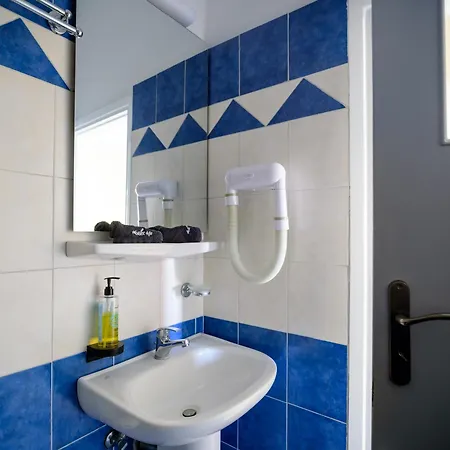 Hotel Karidis 3*