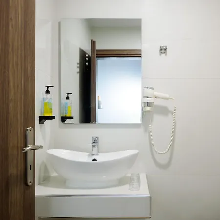 Karidis 3* Kamári