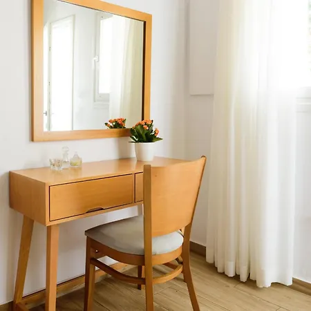 Karidis Hotel