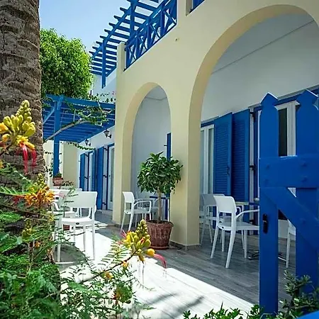 Karidis 3* Kamári