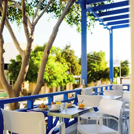 Karidis 3* Kamári