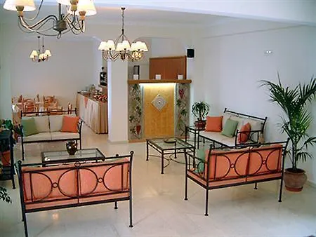 호텔 Karidis 3*