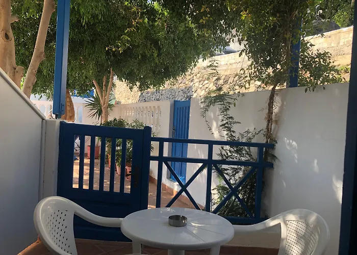 Karidis Hotel Kamari (Santorini)