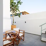 Otel Karidis Kamári