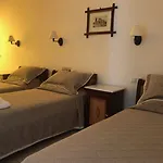 Karidis Otel Kamári