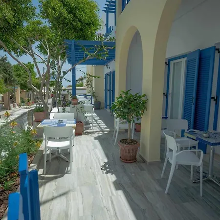 Karidis 3* Kamari (Santorini)