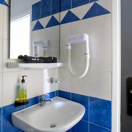 Karidis Hotell